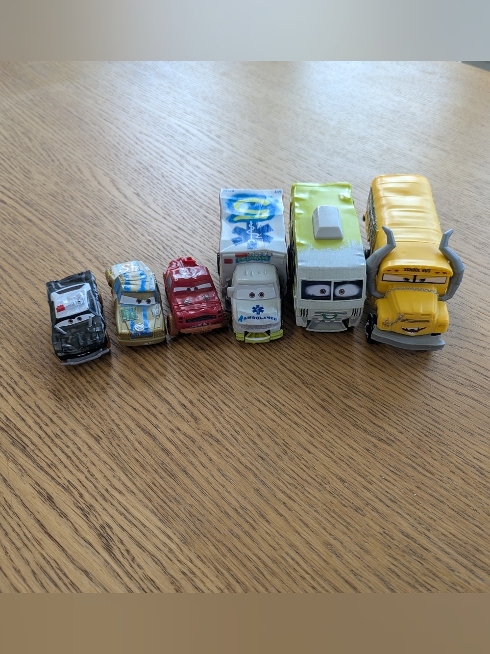 Disney Cars Thunder Hollow Crazy 8 Chomp & Chase Lot Set Plastic